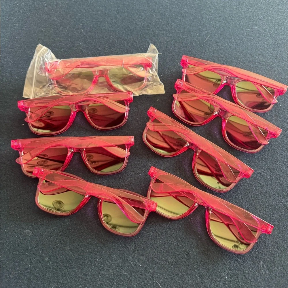 8 pairs of Pink Sunglasses with mirrored Lenses- 1 pair unopened,7 worn once📸